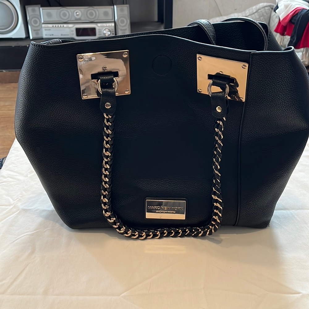 Marc New York Andrew Marc Tote w/makeup bag.